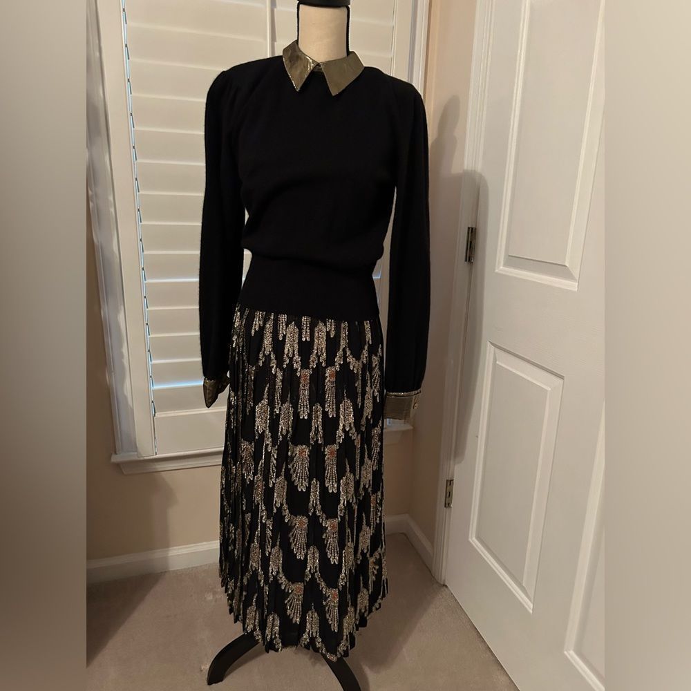 Evan Picone Festive black and gold skirt and sweater set. NY Eve!